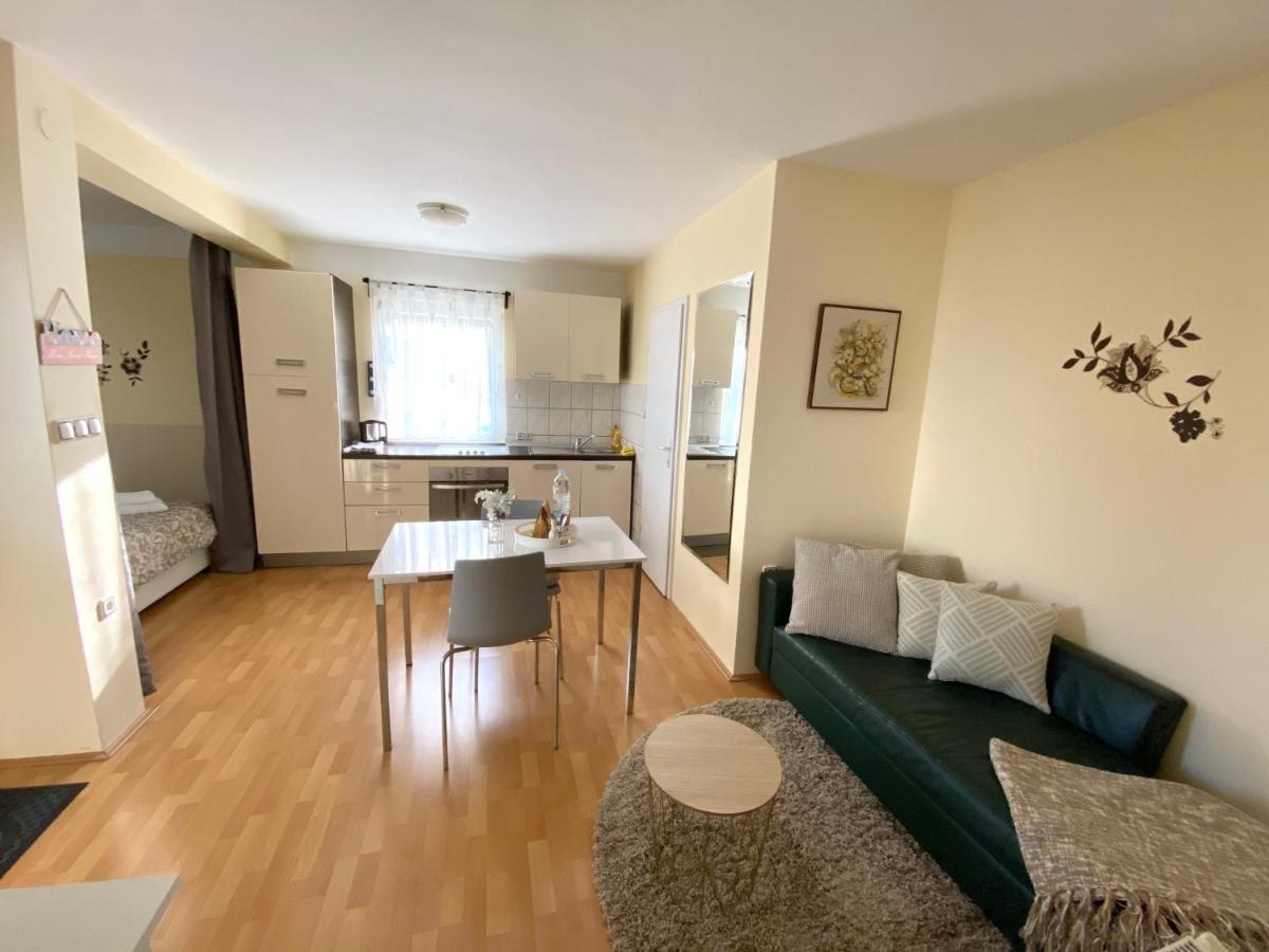Apartman Lucija Gradici Bagian luar foto