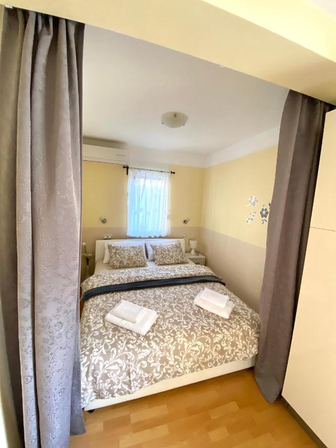 Apartman Lucija Gradici Bagian luar foto
