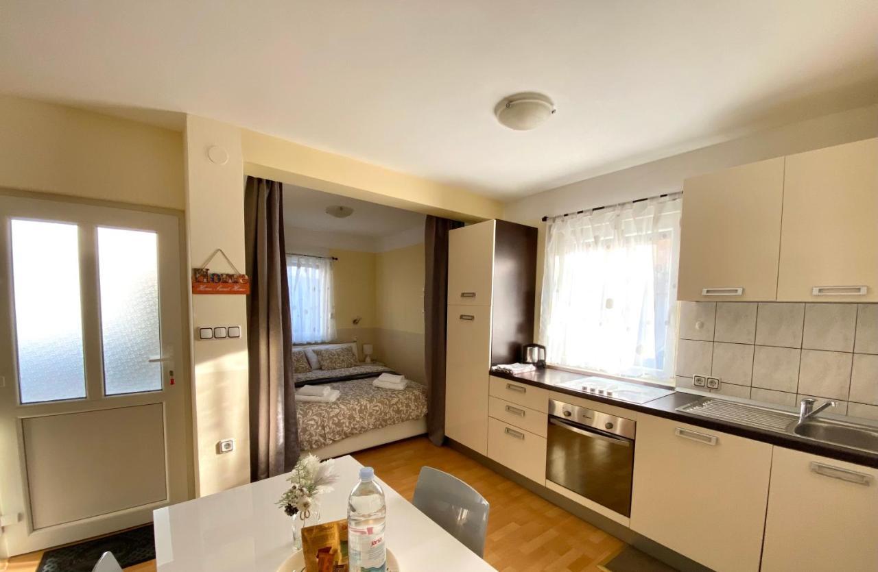 Apartman Lucija Gradici Bagian luar foto