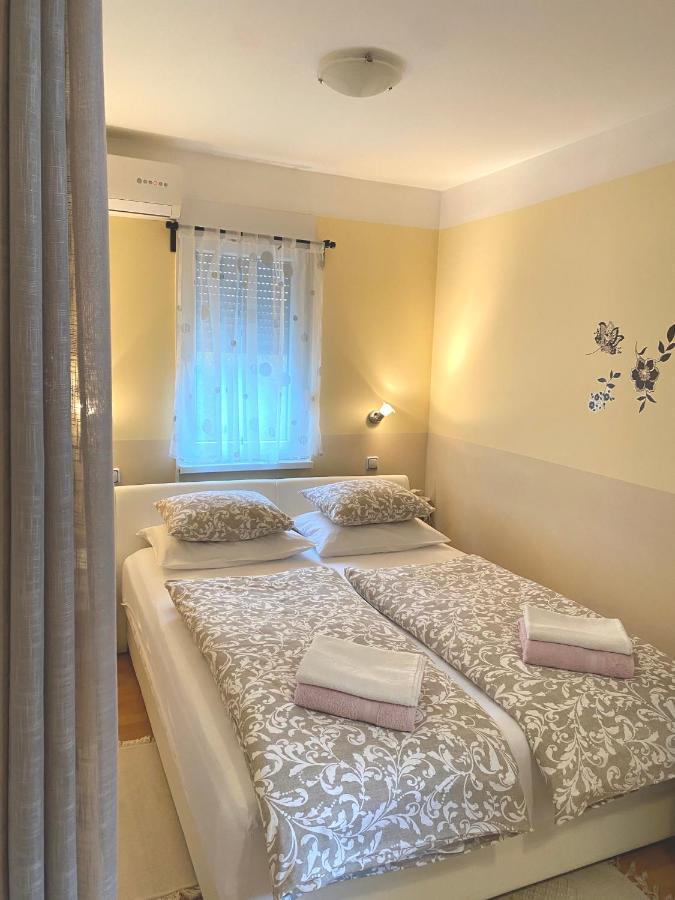 Apartman Lucija Gradici Bagian luar foto