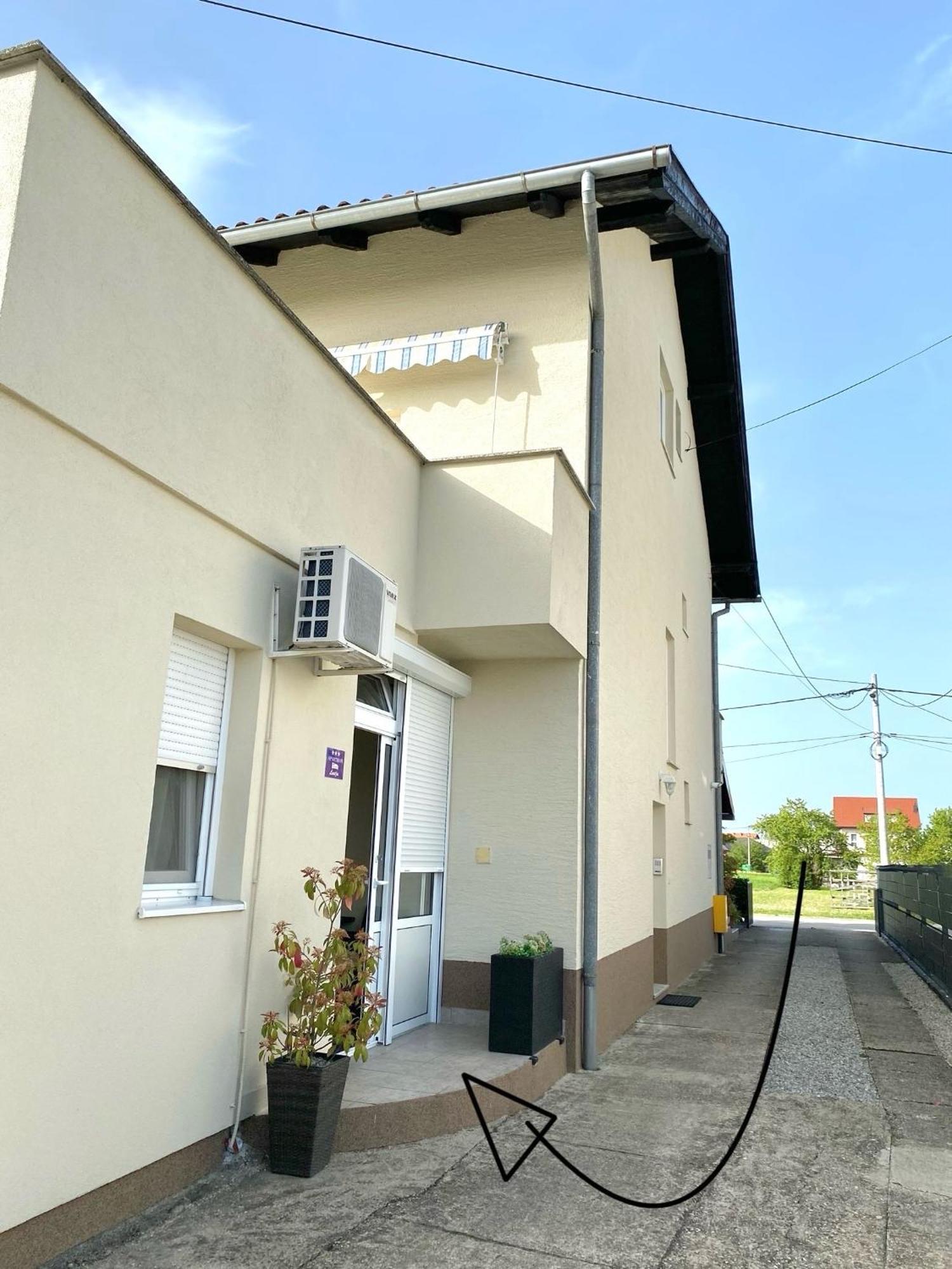 Apartman Lucija Gradici Bagian luar foto